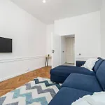 Cozy Apartment In Hipster Area
